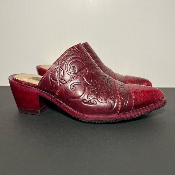 Womens SALPY Dallas Red Hand Tooled Snakeskin Slip On Mules / Size 5.5 - Picture 1 of 8